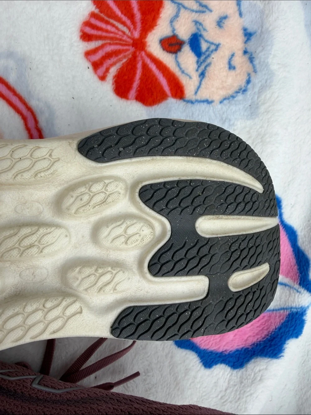 New Balance Women's EUC 1080v15, size 8 - Picture 10 of 15